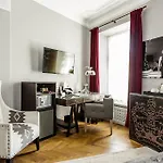 St. Petersbourg - Small Luxury Of The World Tallinn