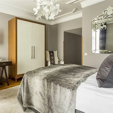 St. Petersbourg - Small Luxury Of The World 5* Tallin