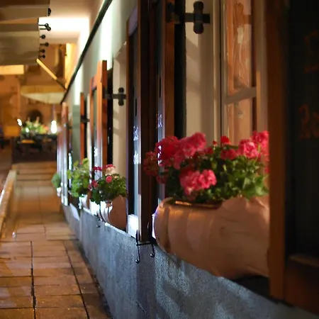 St. Petersbourg - Small Luxury Of The World 5* Tallin