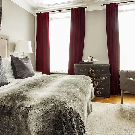 St. Petersbourg - Small Luxury Of The World