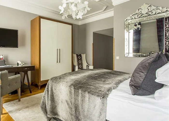 St. Petersbourg - Small Luxury Of The World 5* تالين