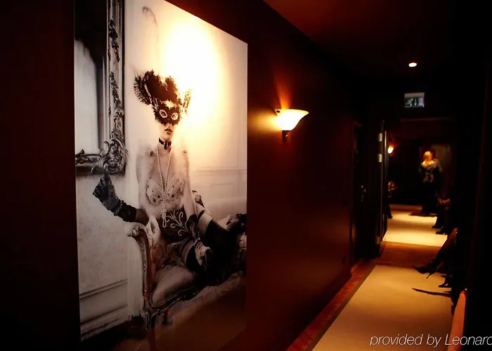 St. Petersbourg - Small Luxury Of The World تالين