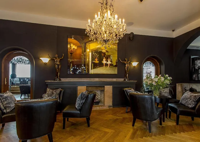 St. Petersbourg - Small Luxury Of The World