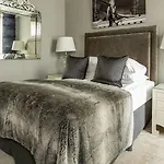 St. Petersbourg - Small Luxury Of The World Otel