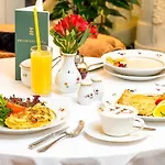 St. Petersbourg - Small Luxury Of The World Otel