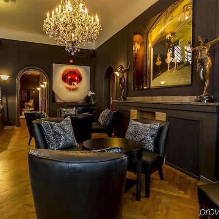 St. Petersbourg - Small Luxury Of The World 5* Reval