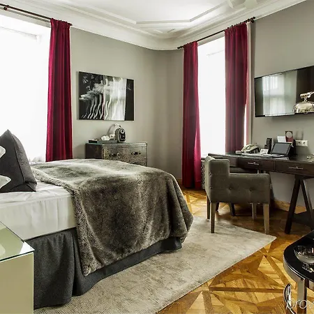 St. Petersbourg - Small Luxury Of The World Hotel Tallinn