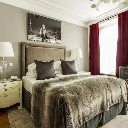 St. Petersbourg - Small Luxury Of The World Reval